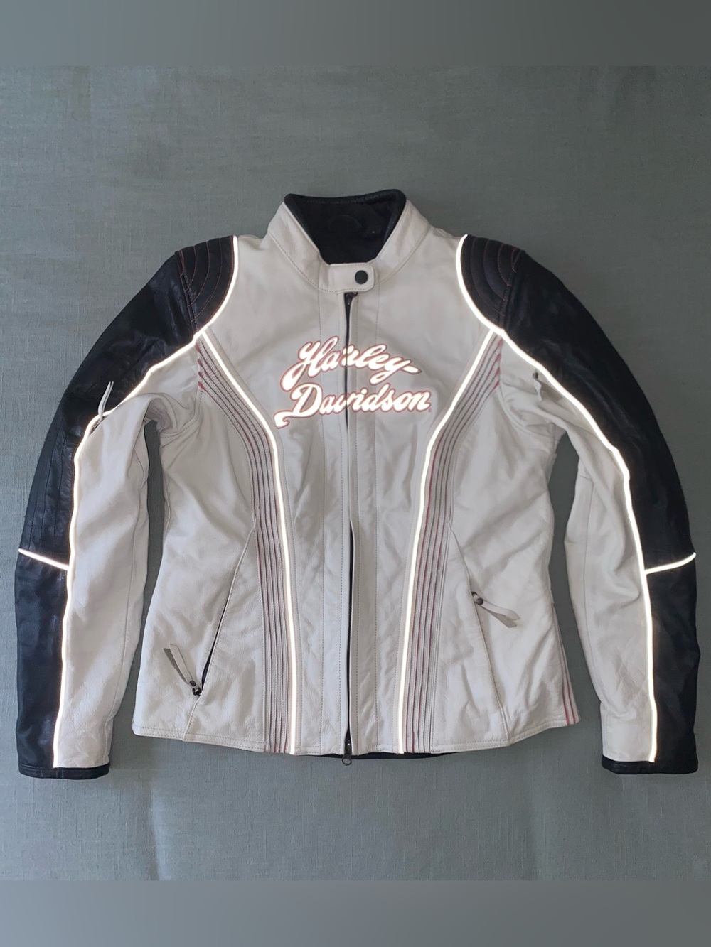 Harley-Davidson Women's “Spirited Eagle” White and Pink Leather Jacket - Picture 6 of 13